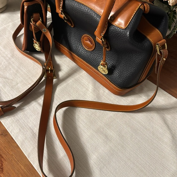 😍 Stunning Rare Vintage DB doctor bag and crossbody set 😍 - Picture 12 of 17